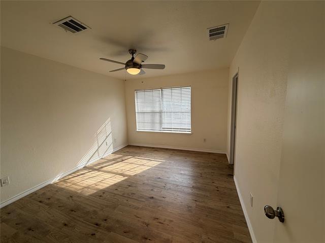 Building Photo - 8 Trails Pl