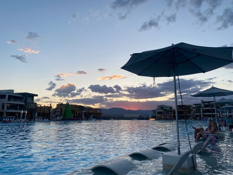 Lagoon! - 5801 S Garnet Dr