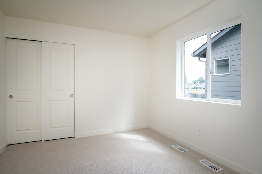 Bedroom 2 - 1965 NW 19th Ct
