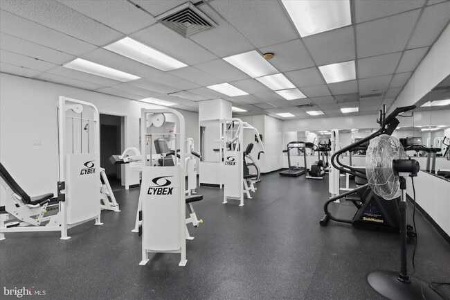 Building Photo - 301 N Beauregard St