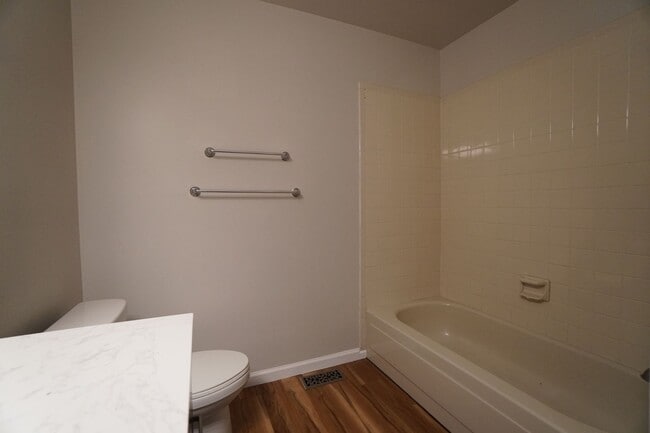 Building Photo - 3070 Mirage Dr