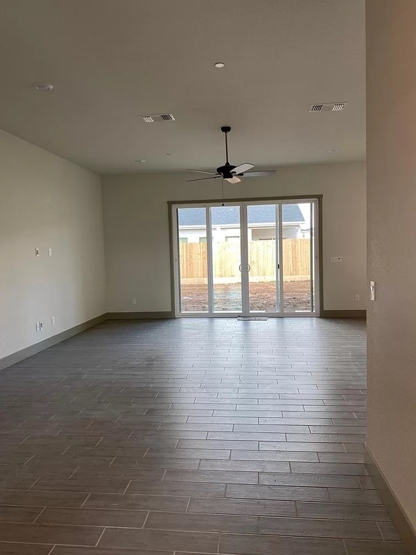 Building Photo - 2467 Valverde Dr