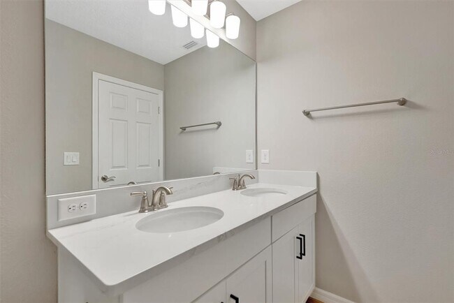 Building Photo - 5434 Tripoli Dr