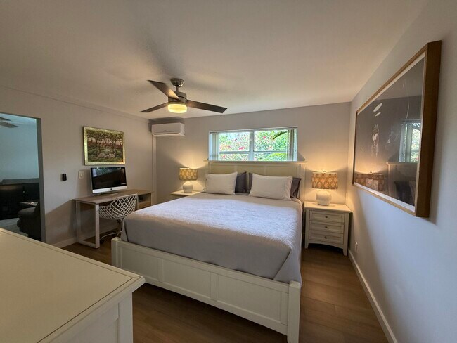 Building Photo - 203 Seacrest Ln