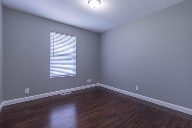 Building Photo - 7700 N Ballew Rd