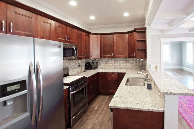 Building Photo - 1208 Arkwright Pl SE