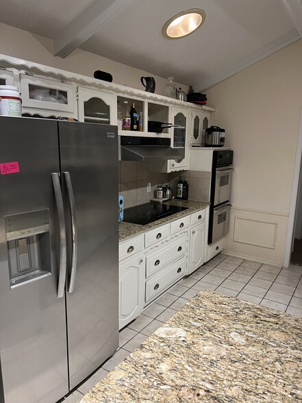 Building Photo - 2103 Heather Hill Ln