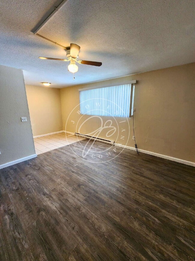 Building Photo - Convenient 1-Bedroom Near Oregon | First Floor | Low Utility Costs