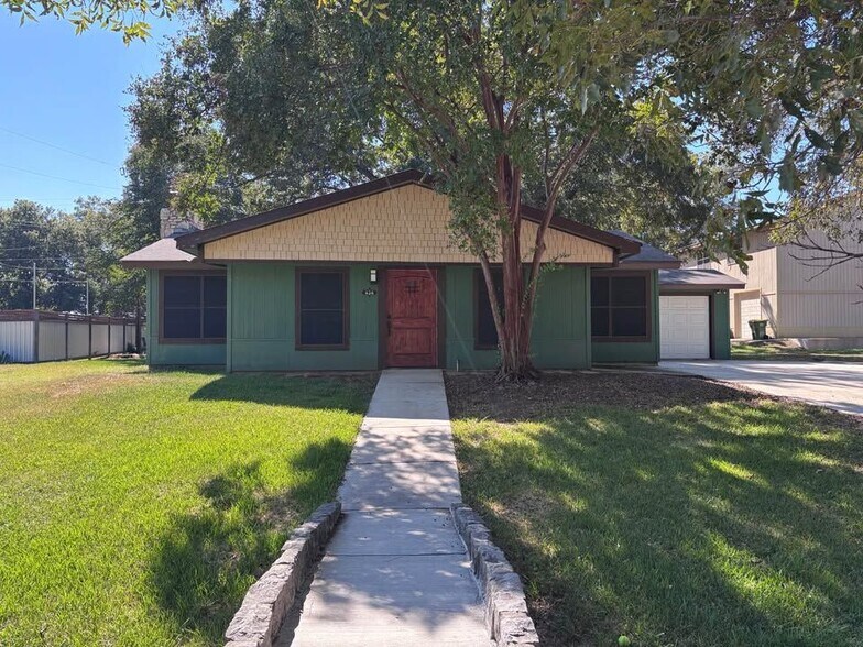 Building Photo - 436 E El Camino Real