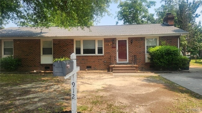 Primary Photo - 912 E Ellerslie Ave