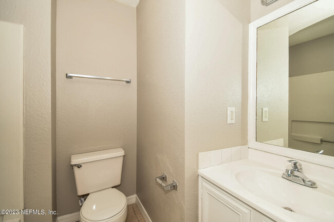 Building Photo - 10994 Traci Lynn Dr