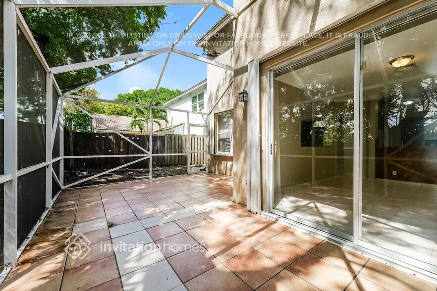 Building Photo - 7141 Pigeon Key Way