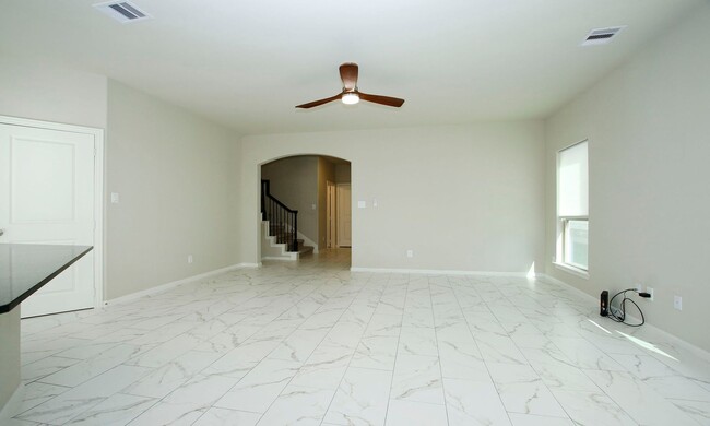 Building Photo - Near Lake Conroe 3 Bedroom 2.5 Bathroom