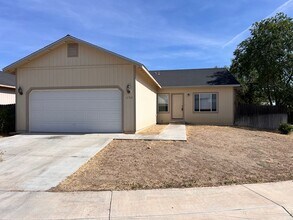 Building Photo - Mallard Estates 4 Bedroom, 2 Bath Home- Fallon, NV