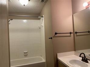 Building Photo - 4211 Falcon Dr