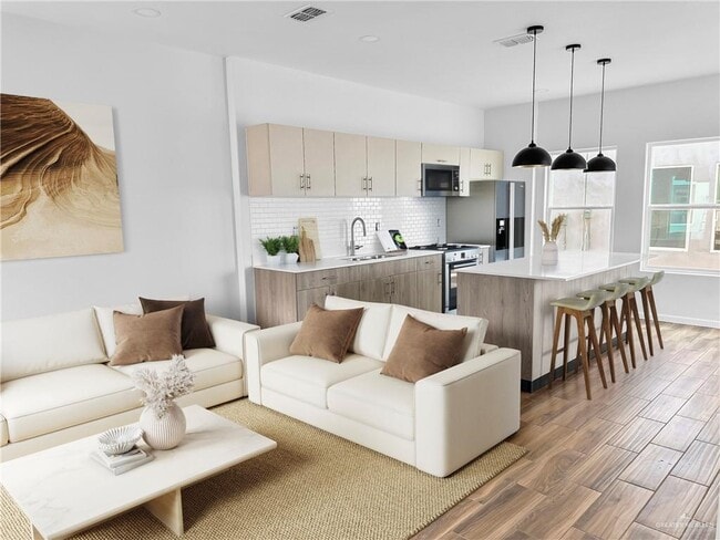 Building Photo - 31 Tyler