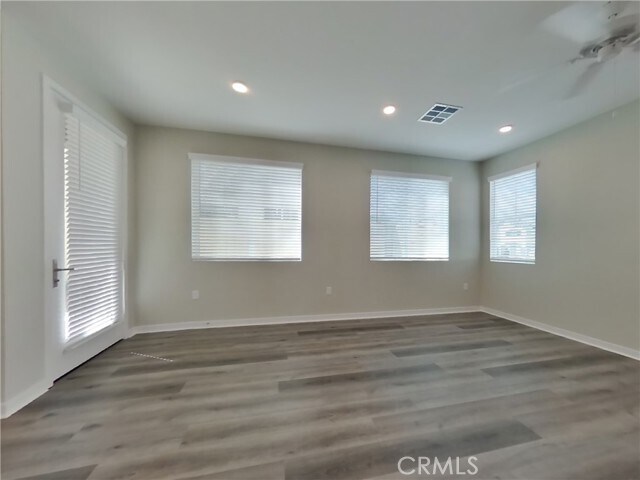 Building Photo - 31718 Luther Dr