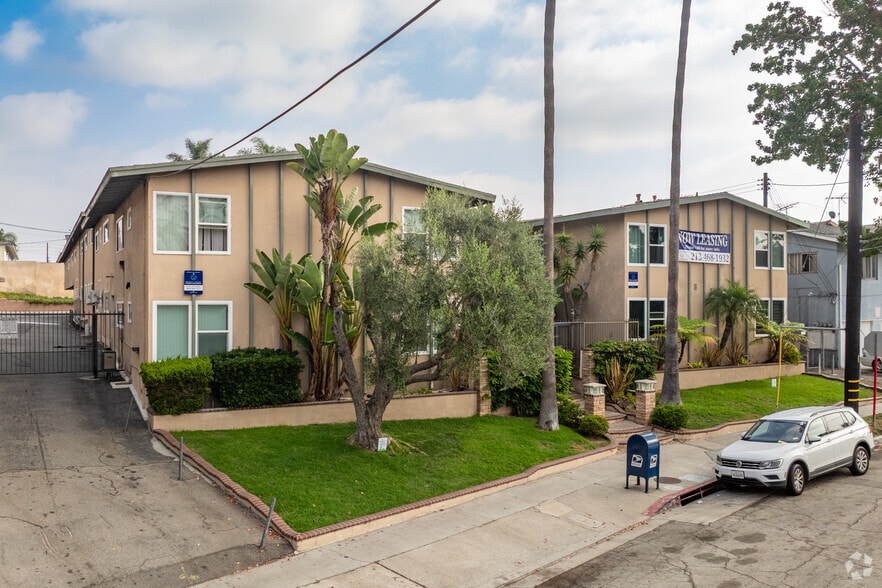 Primary Photo - 839-845 Glenway Drive