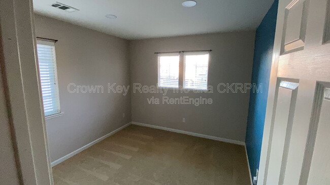 Building Photo - 4685 Dandelion Loop