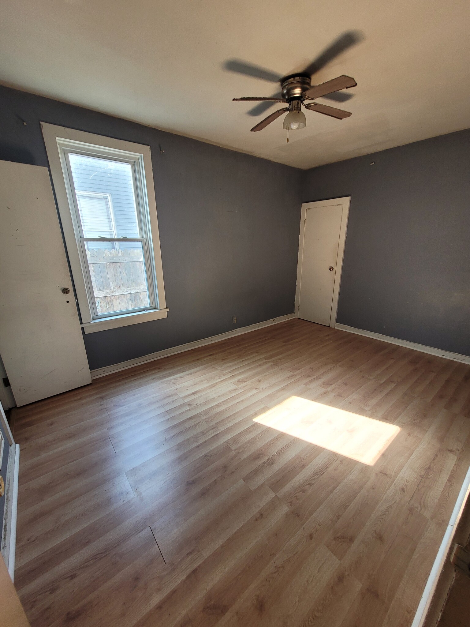 Bedroom - 1021 Huron Ave