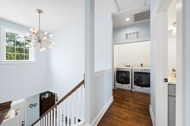 Building Photo - One-of-a-Kind 4 Bedroom, 3 Bathroom Home i...