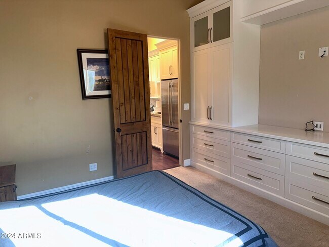 Building Photo - 15835 N Eagles Nest Dr