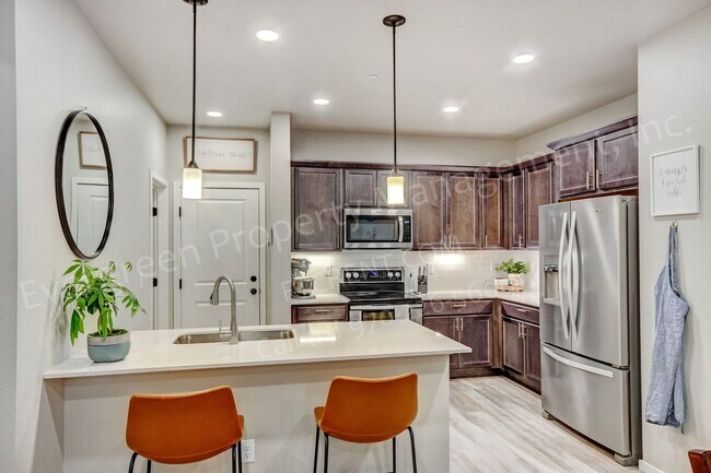 Building Photo - 3 bed, 3 bath in Fort Collins