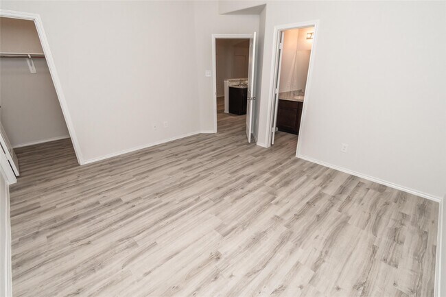 Building Photo - 3306 Fermi Dr