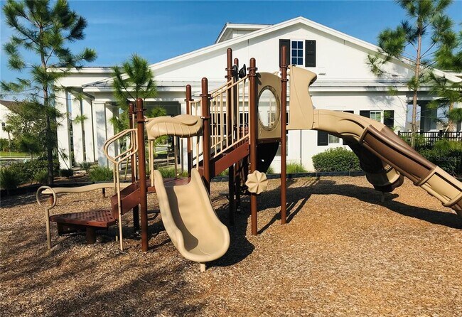 Building Photo - 15479 Sugar Citrus Dr