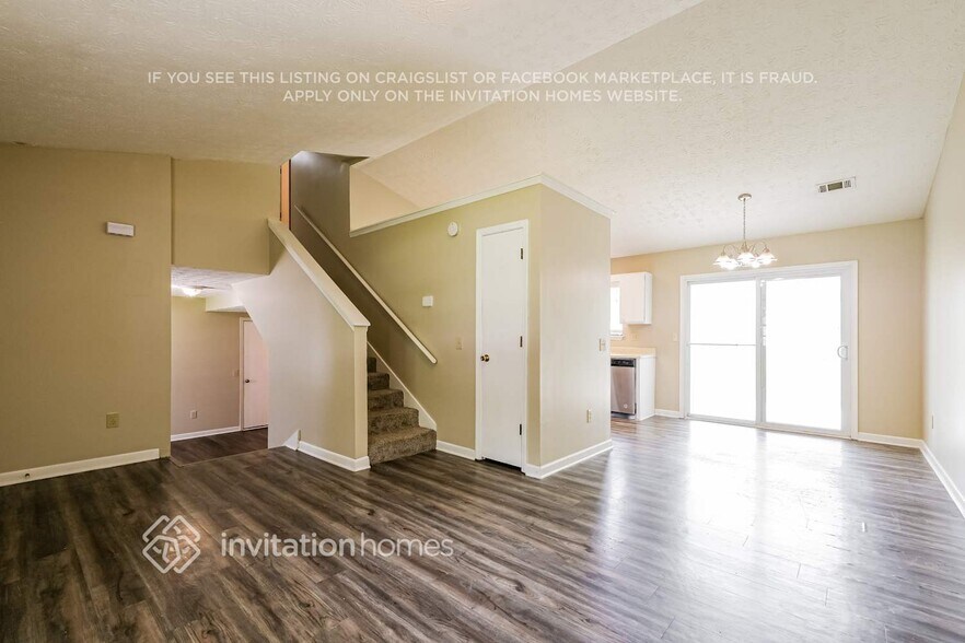 Building Photo - 5255 Sugar Crest Dr