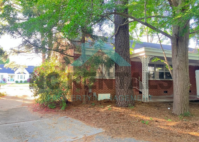Building Photo - 414 N 3rd St