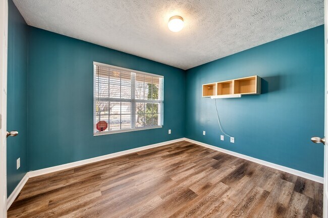 Building Photo - 1005 Gannett Rd