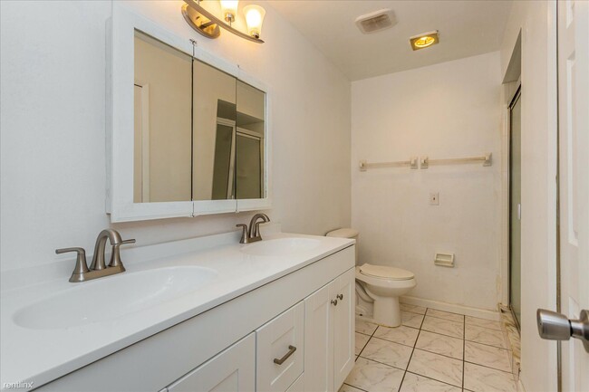 Building Photo - 2 br, 2 bath Condo - 540 Belltower Avenue J-1