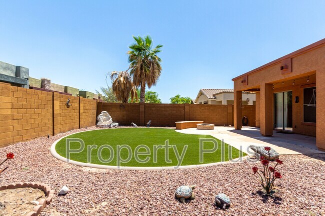 Building Photo - 4211 N 153rd Dr