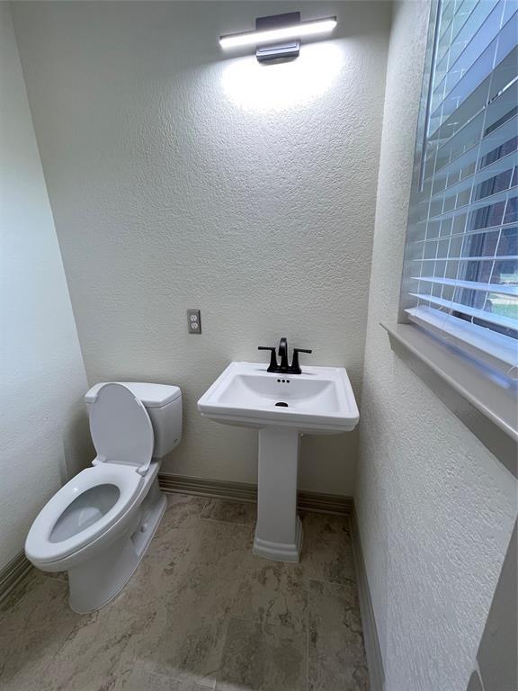Building Photo - 4203 Ebbtide Dr