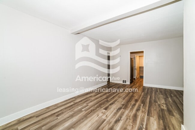 Building Photo - 3624 N Finnell Ave