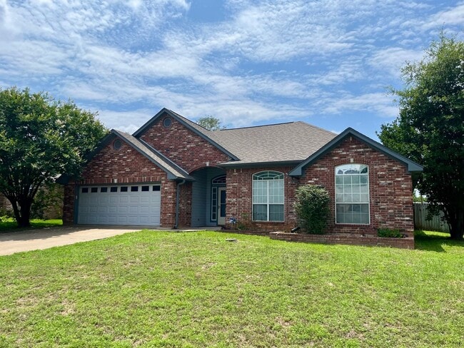 Building Photo - 16780 Terrebone Dr.