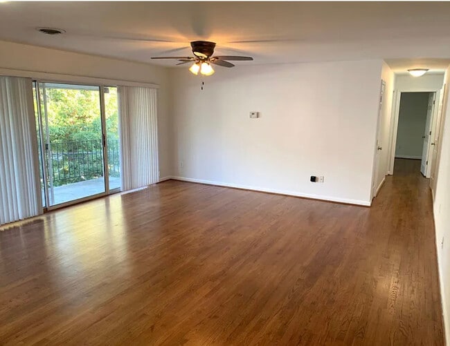 Building Photo - 1805 William St