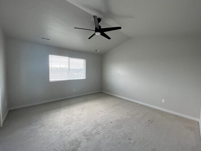 Building Photo - 1209 W Davenport St