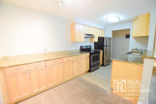 Building Photo - Bright & Spacious 1-Bedroom in Prime Oakla...