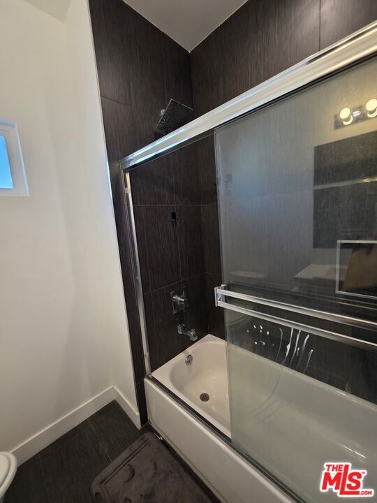 Building Photo - 2765 1/2 W 12th St