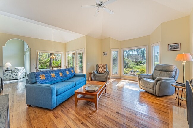 Building Photo - Sea Pines Golf Club Rental