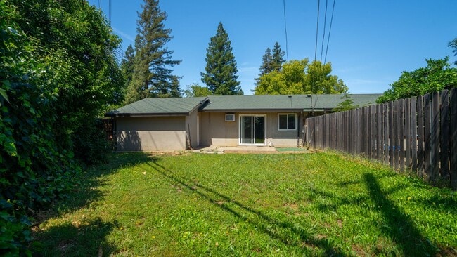 Building Photo - 2 bedroom duplex-home in Rancho Cordova