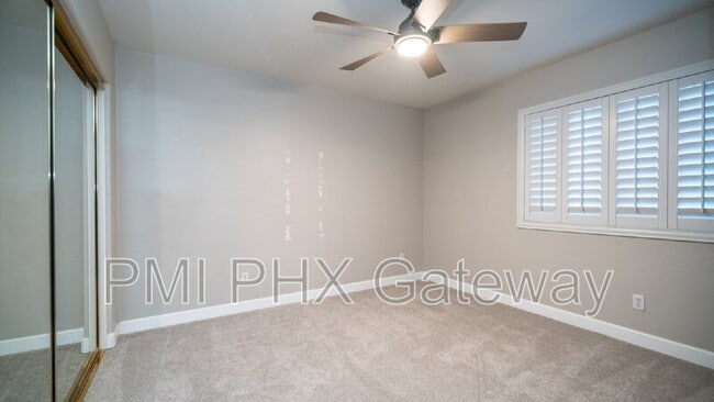 Building Photo - 1891 E Oasis Dr