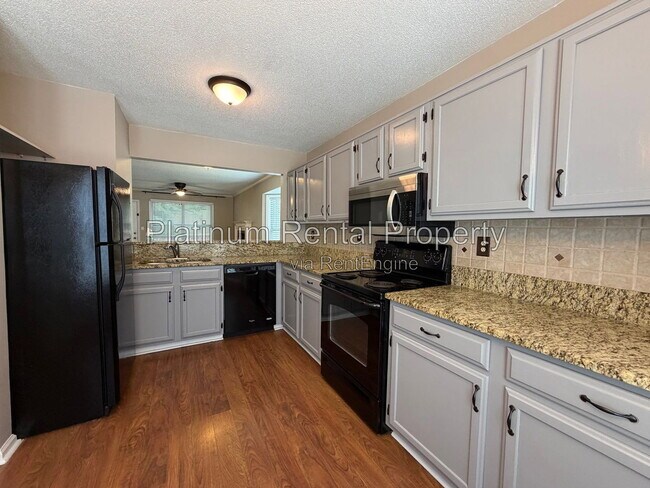 Building Photo - 5116 Laurel Bridge Ct SE