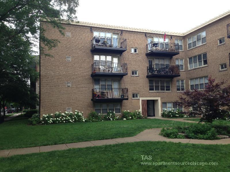 Building Photo - 2542 W Fitch Ave