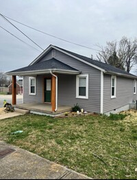 Building Photo - 417 N Charlotte St