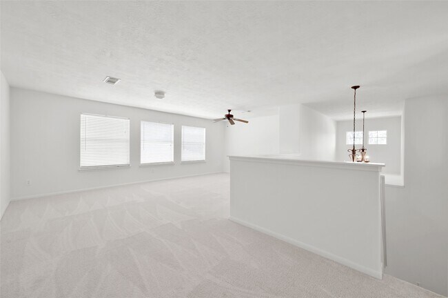 Building Photo - 28807 Hidden Cove Dr