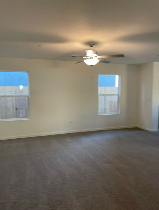 Building Photo - Spacious 4-Bedroom Home in Desirable North...
