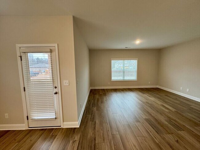 Building Photo - New Construction and over 3,500 of square footage!